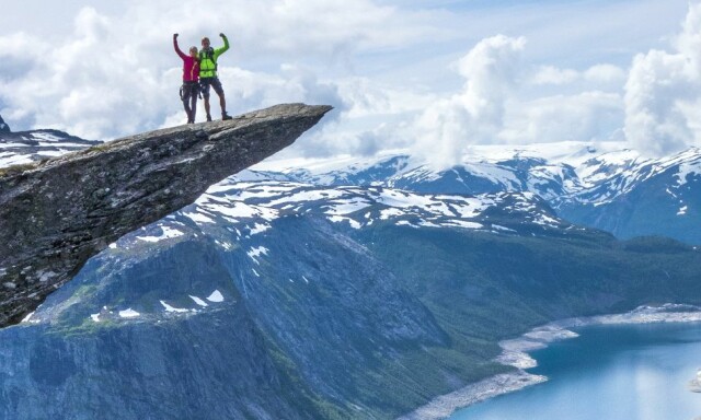Ta med teltet - da får du Trolltunga helt for deg selv